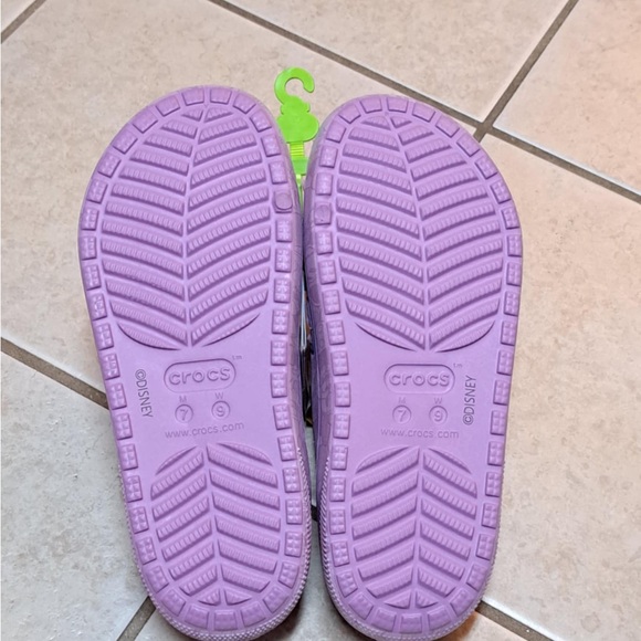 Crocs Disney Minnie Mouse & Daisy Classic Cozzzy Sandals - Women's size 9 - Picture 6 of 7